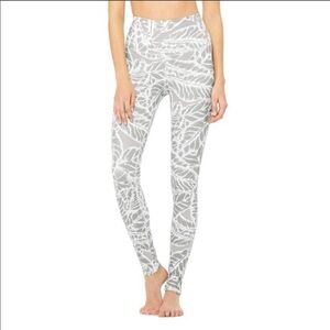 ALO High Waisted Airbrush Leggings Palm Leaf XS